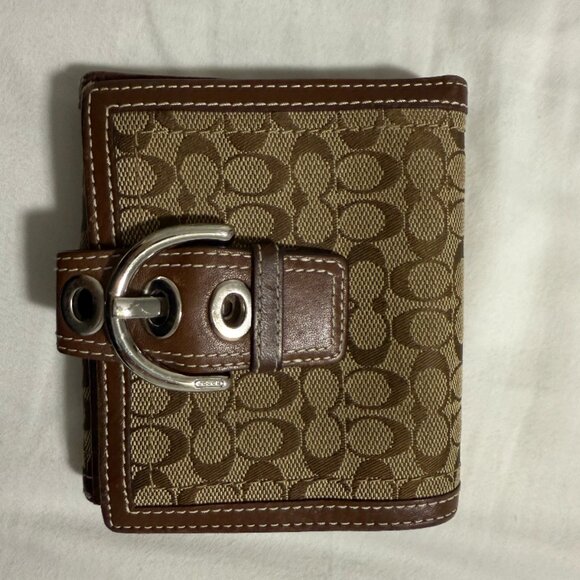 Vintage Coach Wallet - Picture 5 of 5